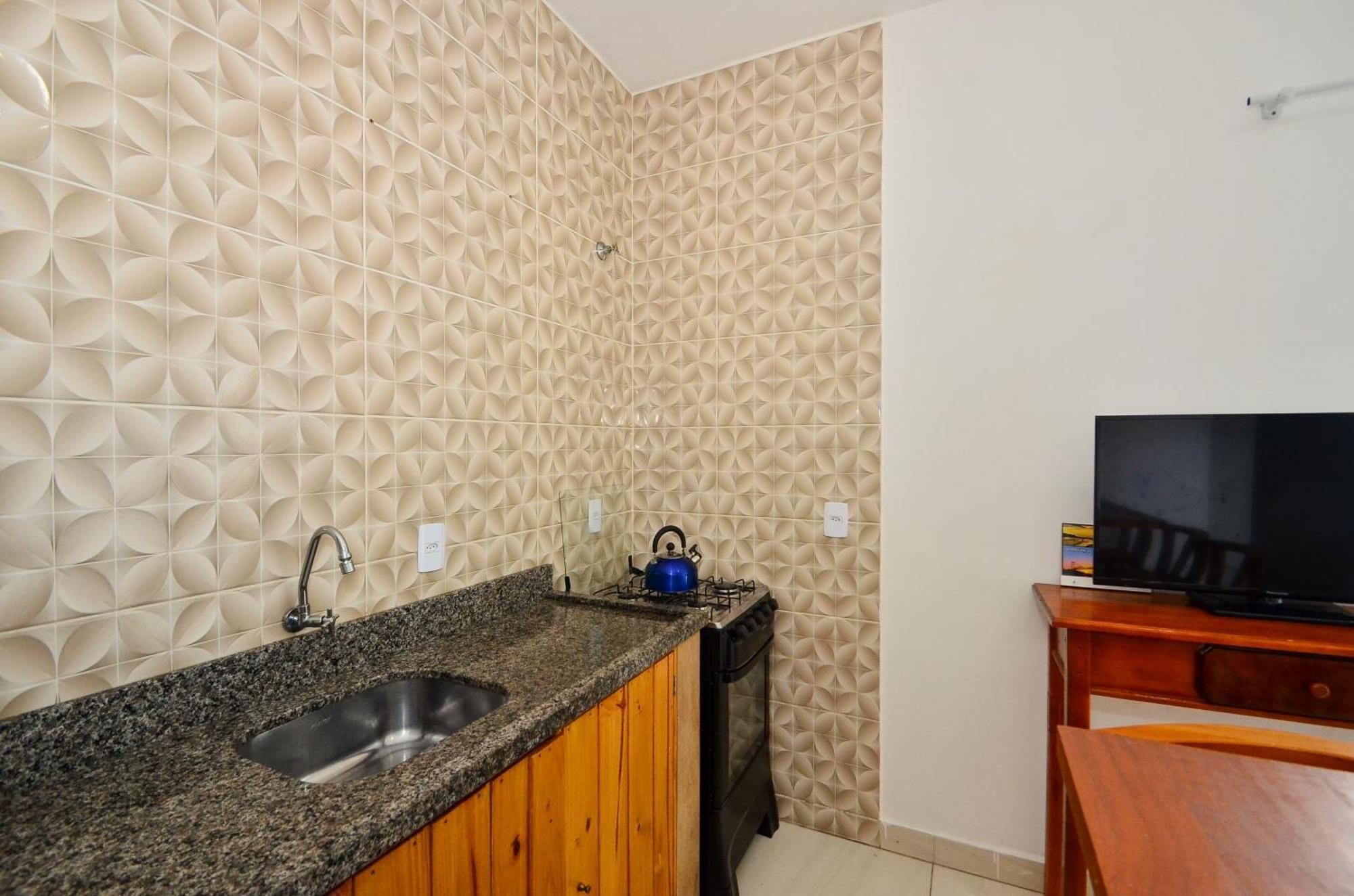 Sobrado Bem Iluminado, 5 Hóspedes, 15 Minutos Da Praia N1430 Apartamento *